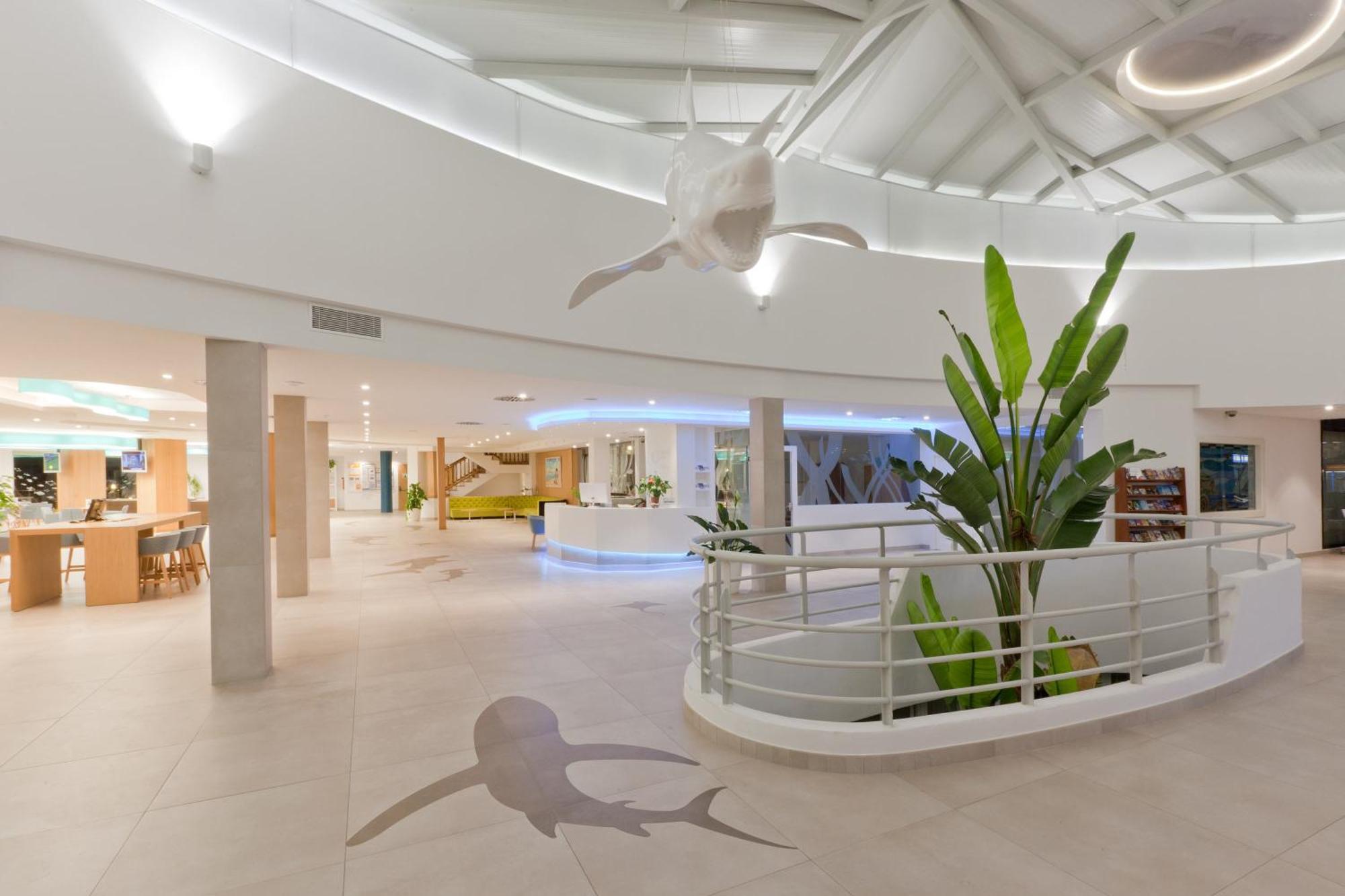 Marvell Club Hotel & Apartments Сан-Антоніо Екстер'єр фото